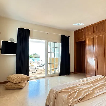 Oasis Villa *