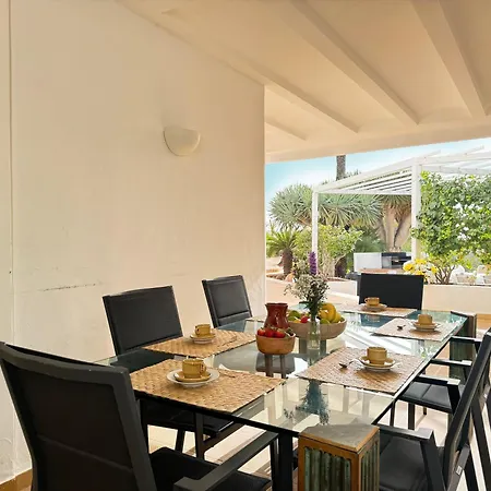 Oasis Villa